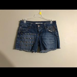 Shorts size 3